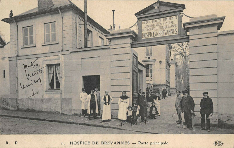 Carte postale ancienne Hospice De Brevannes Porte Principale
