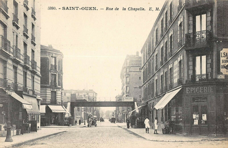 Carte postale ancienne Rue de la Chapelle à Saint-Ouen-sur-Seine