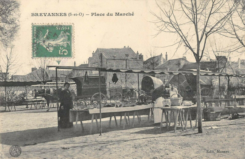 Carte postale ancienne Brevannes Place Du Marche