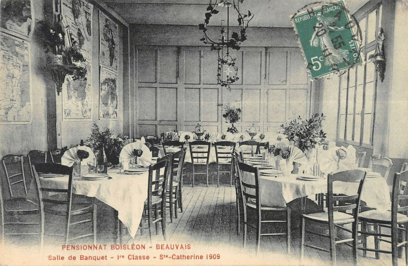 Carte postale ancienne Beauvais Pensionnat Boisleon Salle De Banquet Sainte-Catherine 1909 à Beauvais