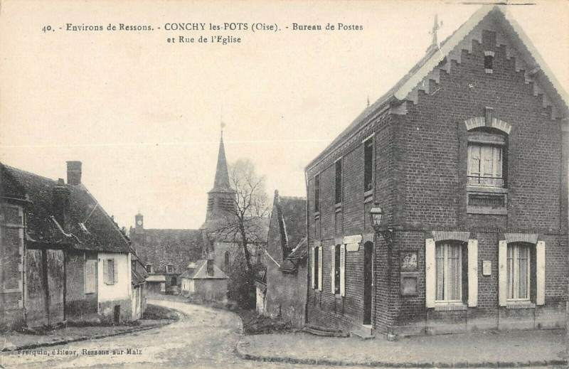 Carte postale ancienne Conchy Les Pots Bureau De Poste Et Rue Eglise à Conchy-les-Pots