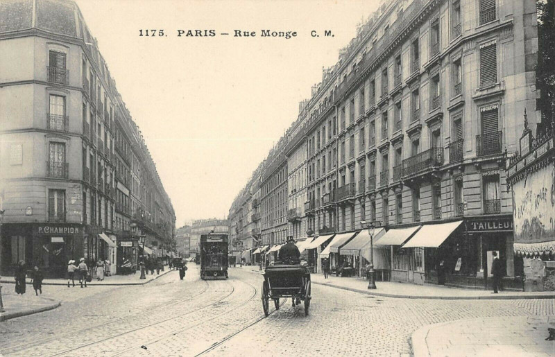 Carte postale ancienne Paris Ve Rue Monge à Paris 5e