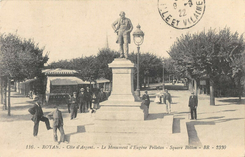 Carte postale ancienne Royan Le Monument D'Eugene Pelletan Square Botton à Royan