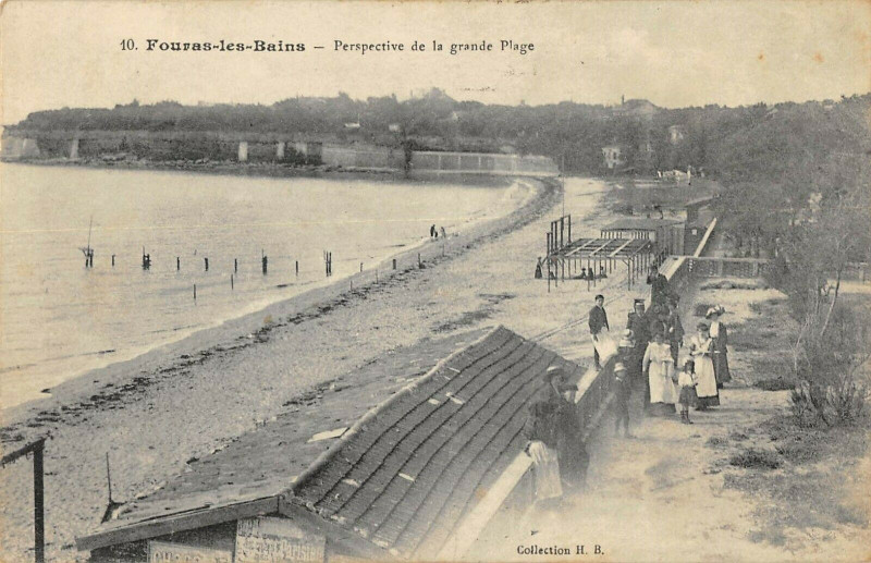 Carte postale ancienne Fouras Les Bains Perspective De La Grande Plage à Fouras