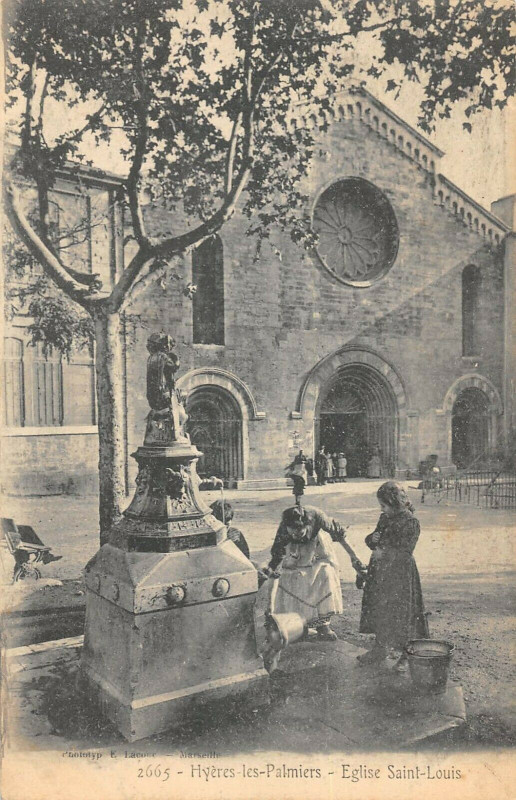 Carte postale ancienne Hyeres Eglise Saint Louis à Hyères