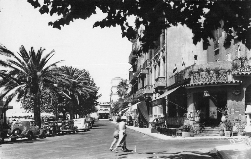 Carte postale ancienne Saint Raphael Le Boulevard Felix Martin