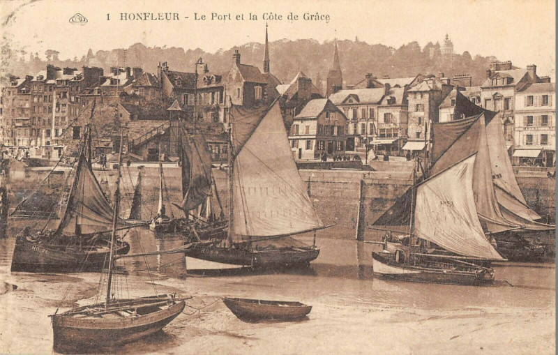 Carte postale ancienne Honfleur Le Port Et La Cote De Grace à Honfleur
