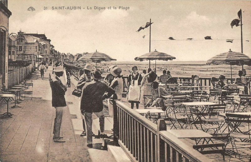 Carte postale ancienne Saint Aubin La Digue Et La Plage