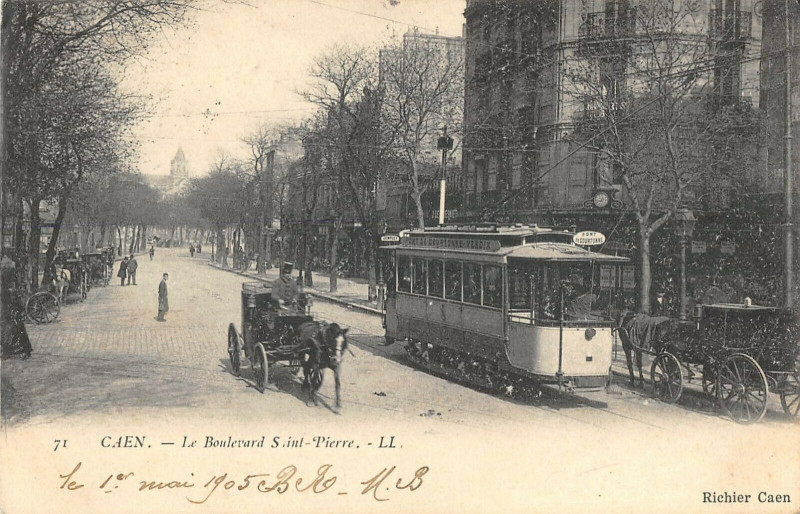 Carte postale ancienne Caen Le Boulevard Saint Pierre à Caen