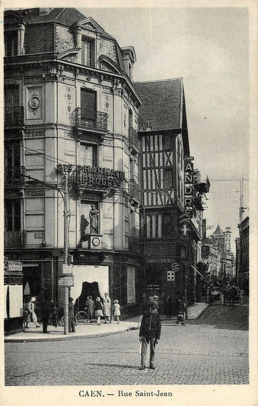 Carte postale ancienne Caen Rue Saint Jean à Caen
