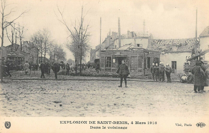 Carte postale ancienne Explosion DeSaint-Denis 1916 Dans Le Voisinage à Saint-Denis