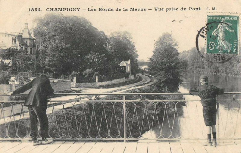 Carte postale ancienne Champigny Les Bords De La Marne Vue Prise Du Pont