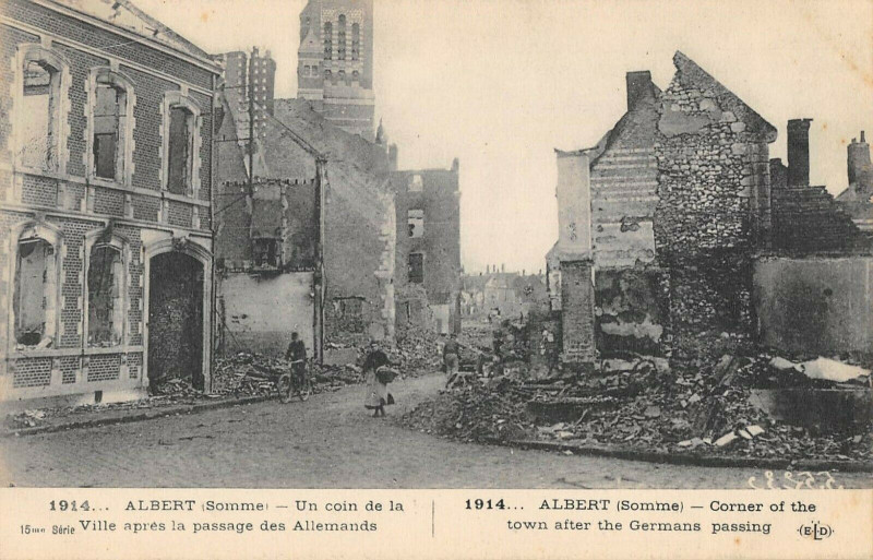 Carte postale ancienne Albert Un Coin De La Ville Apres Le Passage Des Allemands à Albert