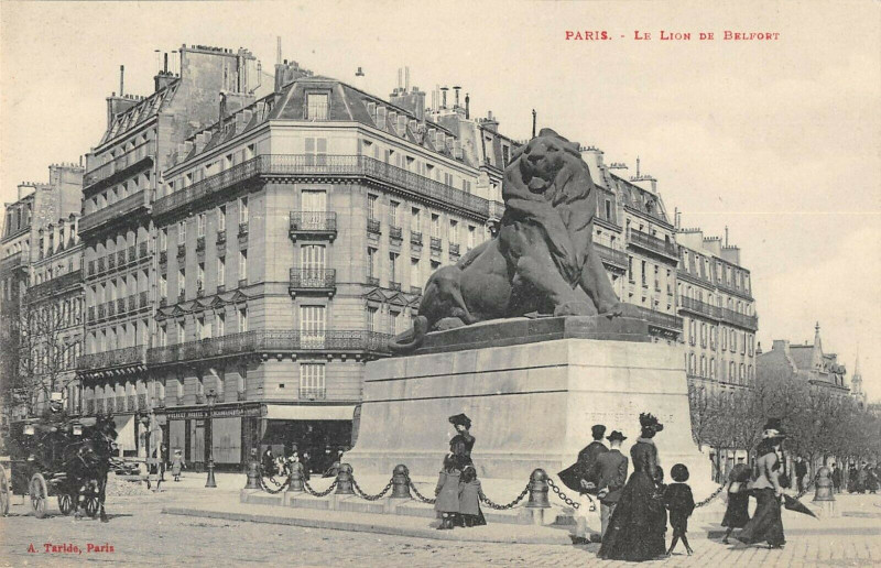 Carte postale ancienne Le Lion de Belfort à Paris 14e