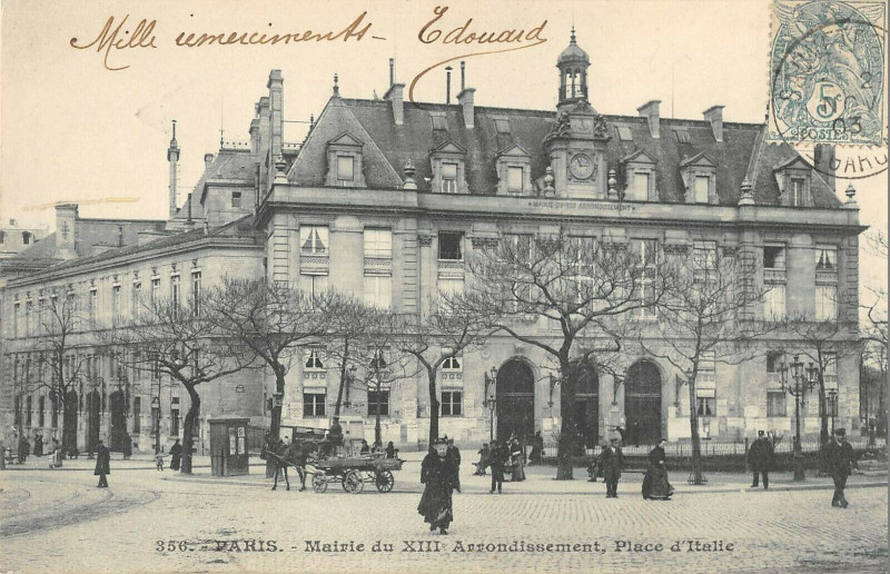 Carte postale ancienne Paris XIIIe Mairie Du 13e Arrondissement Place D'Italie à Paris 13e