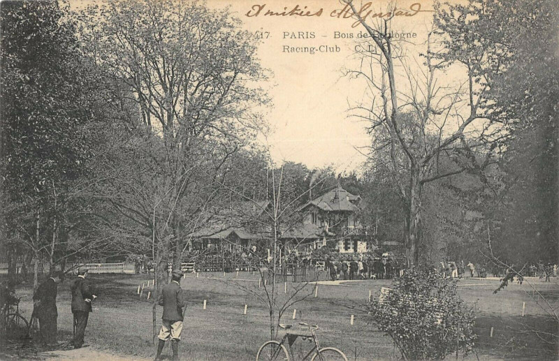 Carte postale ancienne Bois de Boulogne - Racing Club à Paris 16e