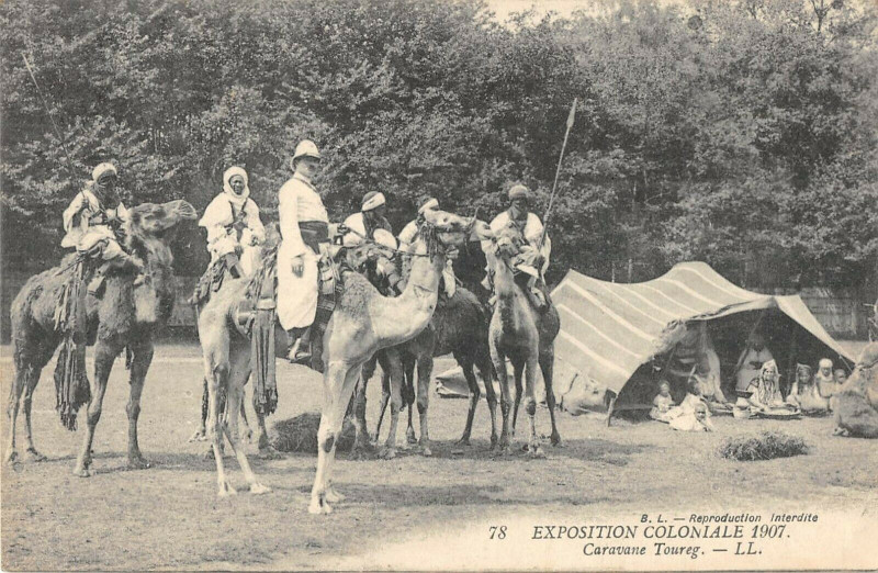 Carte postale ancienne Paris Exposition Coloniale 1907 Caravane Touareg à Paris