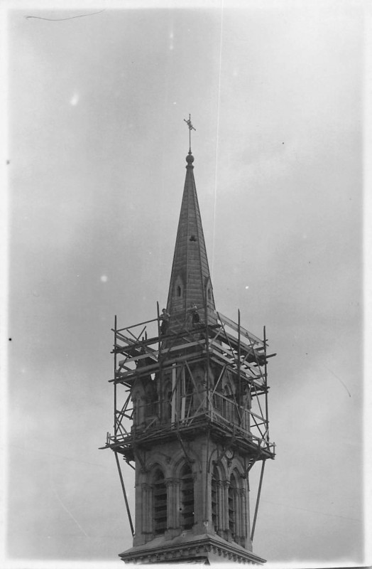 Carte postale ancienne Carte Photo Au Verso Restigne ? Indre Et Loire à Restigné