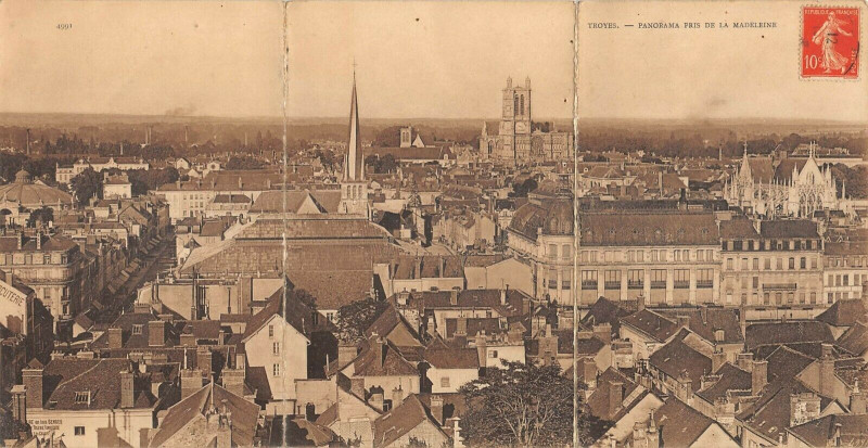 Carte postale ancienne Troyes Grande Cpa Triple Volets Panorama Pris De La Madeleine à Troyes