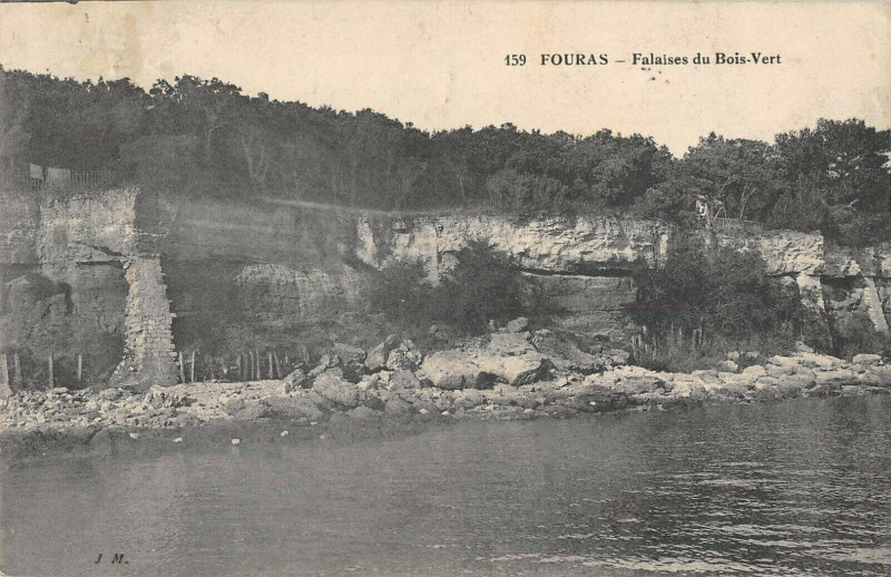 Carte postale ancienne Fouras Falaises Du Bois Vert à Fouras
