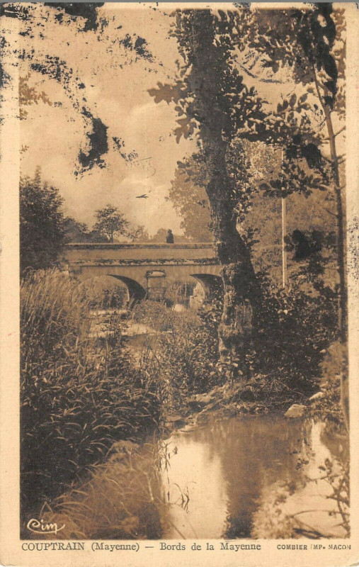 Carte postale ancienne Couptrain Bords De La Mayenne à Couptrain