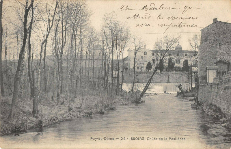 Carte postale ancienne Issoire Chute De La Peslieres à Issoire