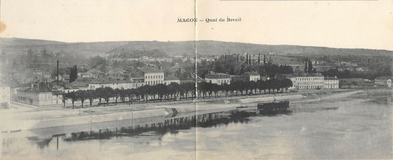 Carte postale ancienne Macon Quai Du Breuil ( Grand Cpa Double à Mâcon
