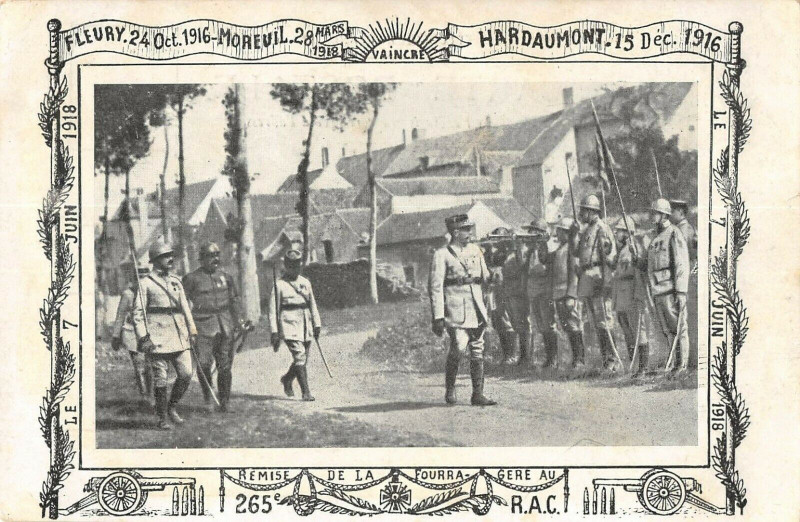Carte postale ancienne Fleury Hardaumont 1916 Remise De La Fourragere 265e R.A.C. à Fleury