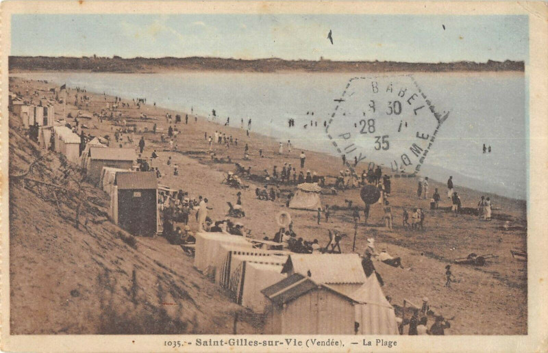 Carte postale ancienne Saint Gilles Sur Vie La Plage