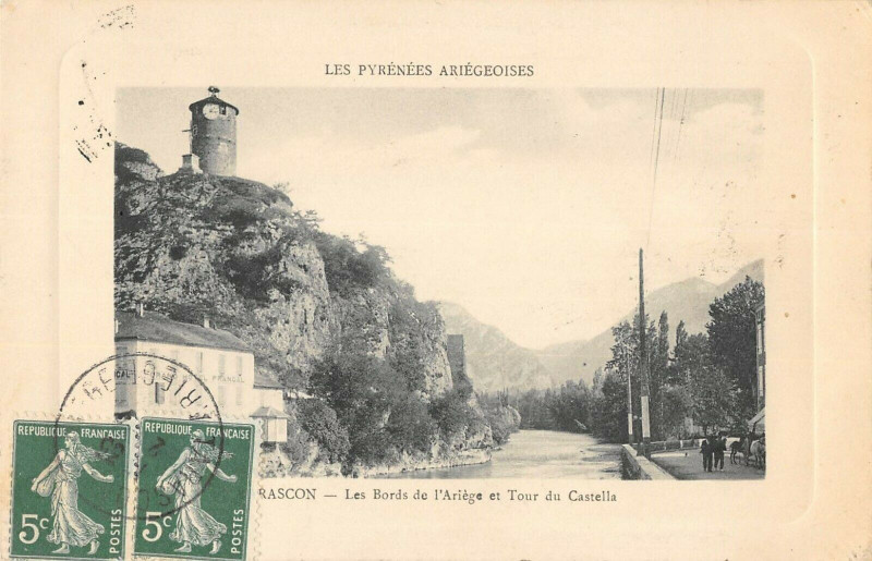 Carte postale ancienne Tarascon Les Bords De L'Ariege Et Tour Du Castella