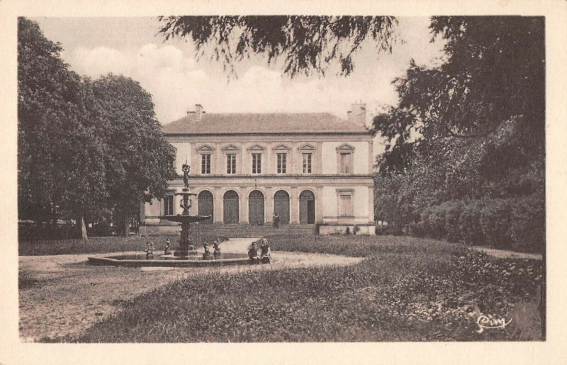 Carte postale ancienne Saint Affrique Palais De Justice à Saint-Affrique