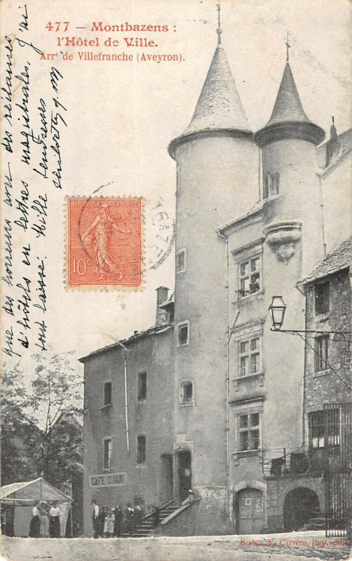 Carte postale ancienne Montbazens Hotel De Ville à Montbazens