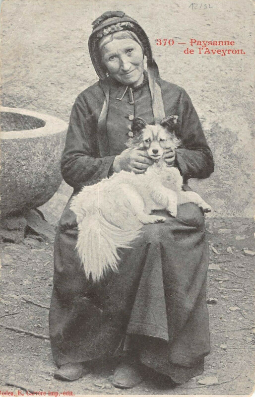 Carte postale ancienne Paysanne De L'Aveyron
