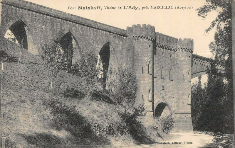 Carte postale ancienne Pont Malakoff Viaduc De L'Ady Pres Marcillac