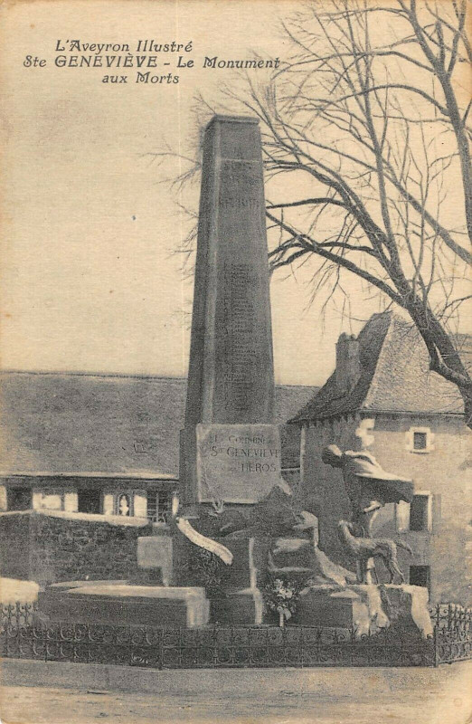 Carte postale ancienne Sainte Genevieve Le Monument Aux Morts