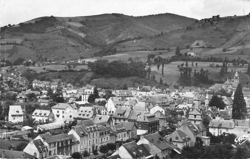 Carte postale ancienne Saint Geniez D'Olt Vue Generale