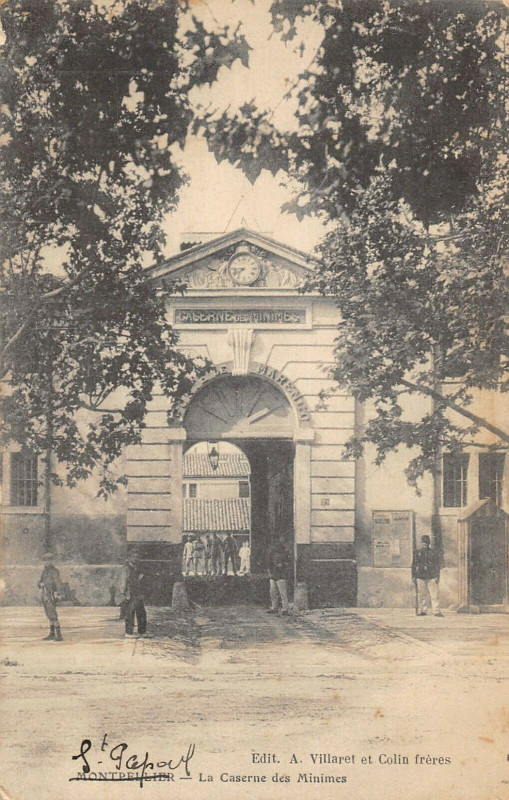 Carte postale ancienne Montpellier La Caserne Des Minimes à Montpellier