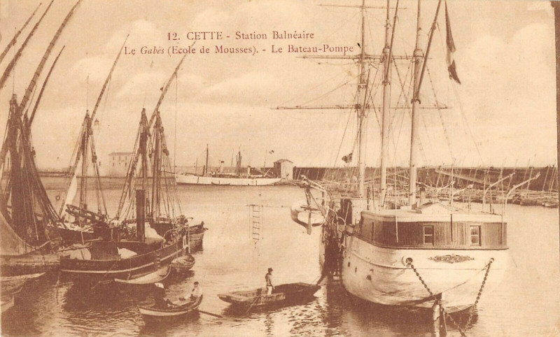 Carte postale ancienne Cette Le Gabes Ecole De Mousses Le Bateau Pompe