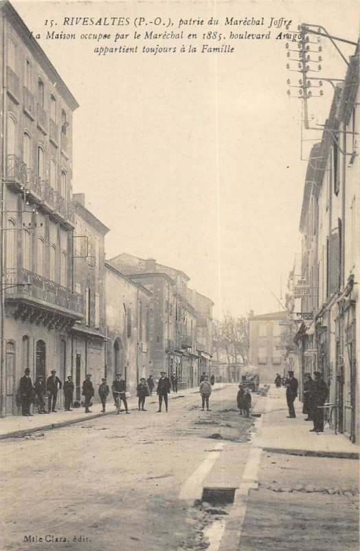 Carte postale ancienne Rivesaltes Boulevard Arago à Rivesaltes