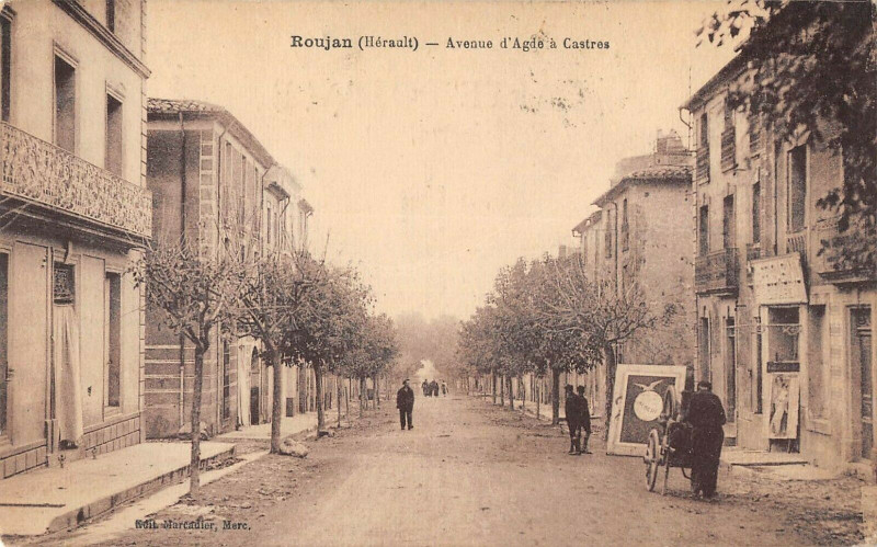Carte postale ancienne Roujan Avenue D'Agde A Castres (cpa rémouleur Metier à Roujan
