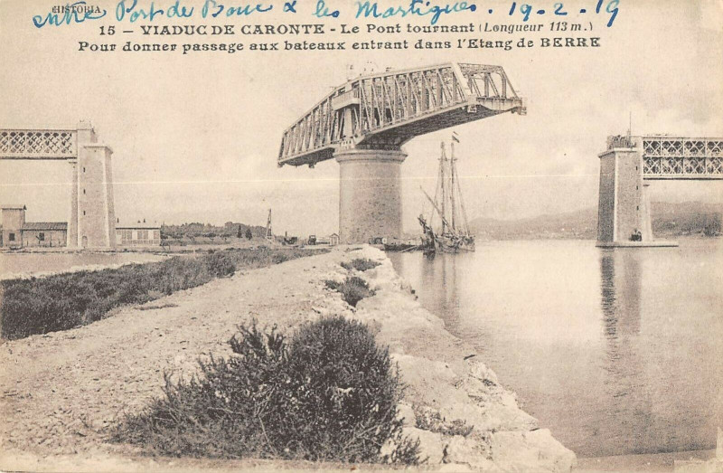 Carte postale ancienne Viaduc De Caronte Le Pont Tournant Etang De Berre