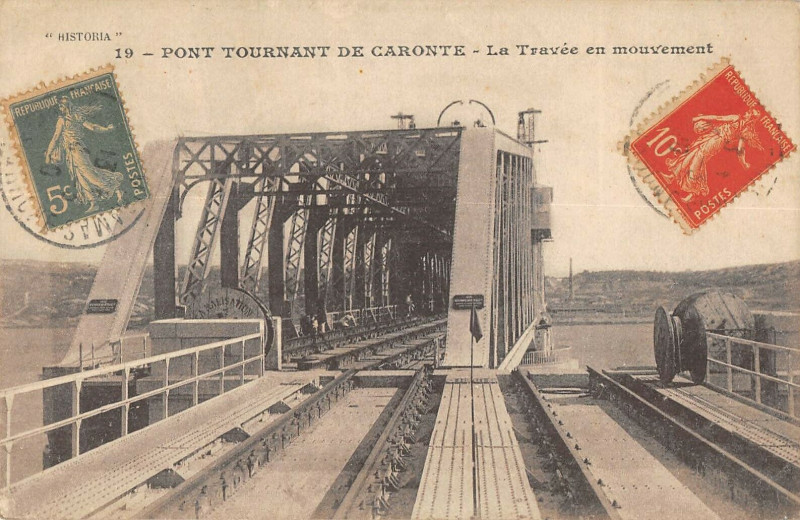 Carte postale ancienne Pont Tournant De Caronte La Travee En Mouvement