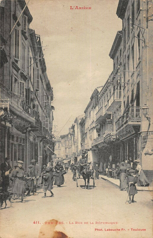 Carte postale ancienne Pamiers La Rue De La Republique à Pamiers
