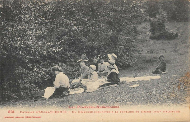 Carte postale ancienne Env.ax Les Thermes Un Dejeuner Champetre A La Fontaine Du Drazet à Ax-les-Thermes