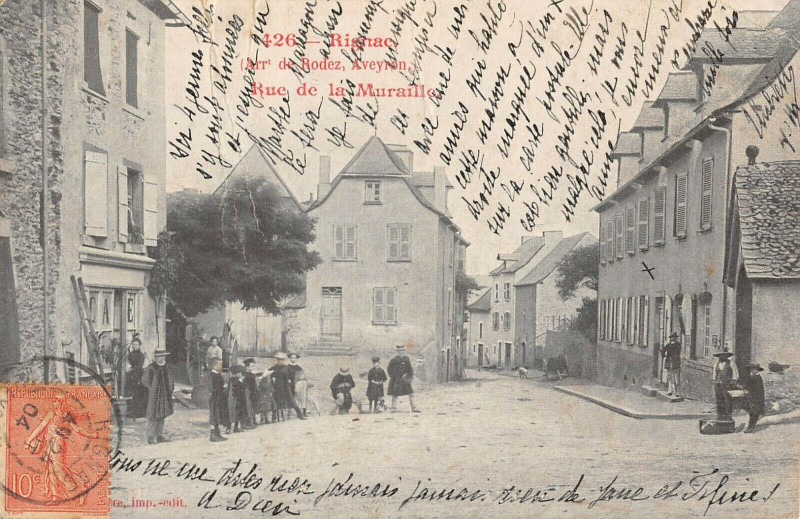 Carte postale ancienne Rignac Rue De La Miraille à Rignac