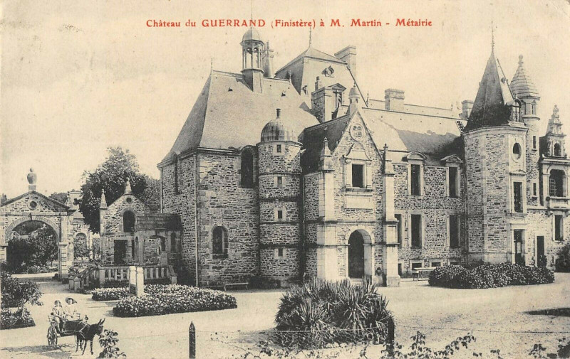 Carte postale ancienne Le Chateau De Guerrand A Martin Metairie Finistere