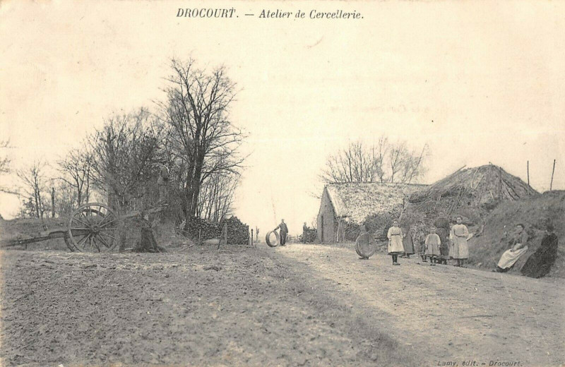 Carte postale ancienne Drocourt Atelier De Cercellerie à Drocourt