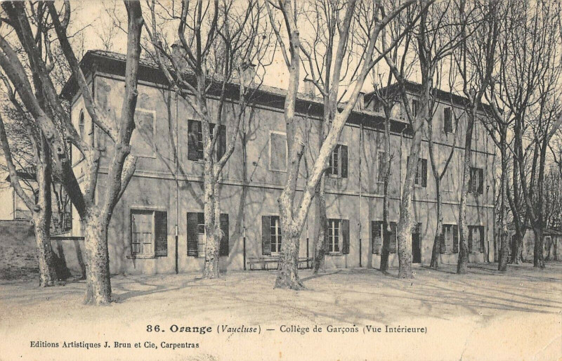 Carte postale ancienne Orange College Des Garcons à Orange