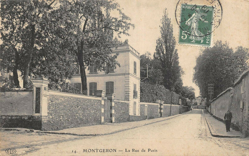 Carte postale ancienne Montgeron La Rue De Paris à Montgeron