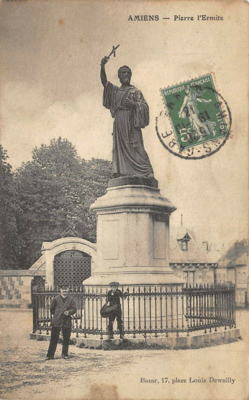 Carte postale ancienne Amiens Pierre L'Ermite à Amiens